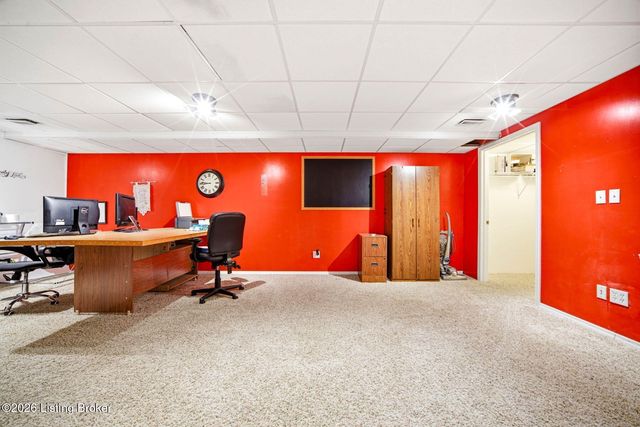 7711 Bridlewood Pl, Louisville, KY 40228