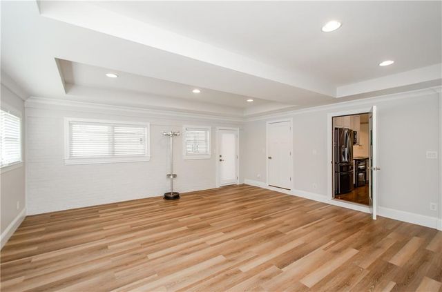 399 Hammond Drive, Atlanta, GA 30328