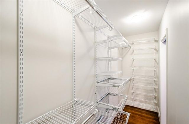 399 Hammond Drive, Atlanta, GA 30328