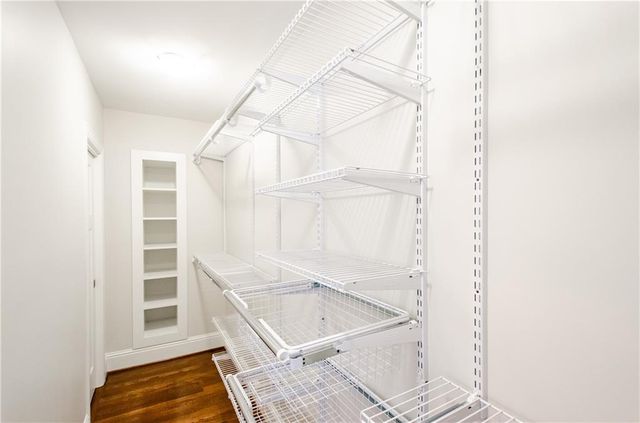 399 Hammond Drive, Atlanta, GA 30328