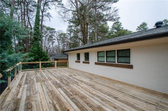 399 Hammond Drive, Atlanta, GA 30328