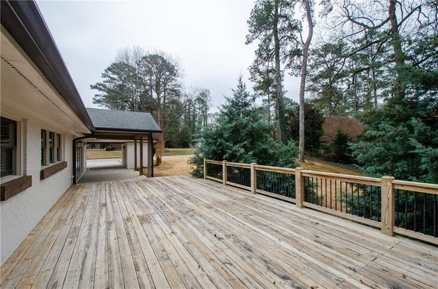 399 Hammond Drive, Atlanta, GA 30328