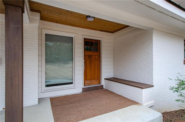 399 Hammond Drive, Atlanta, GA 30328