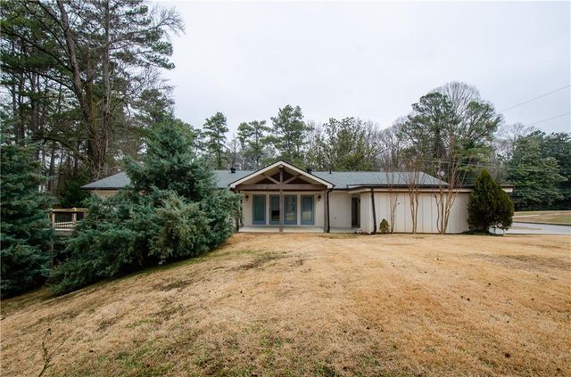 399 Hammond Drive, Atlanta, GA 30328