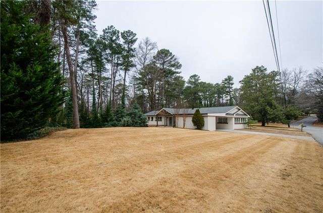 399 Hammond Drive, Atlanta, GA 30328