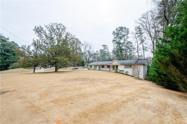 399 Hammond Drive, Atlanta, GA 30328