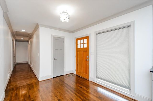 399 Hammond Drive, Atlanta, GA 30328