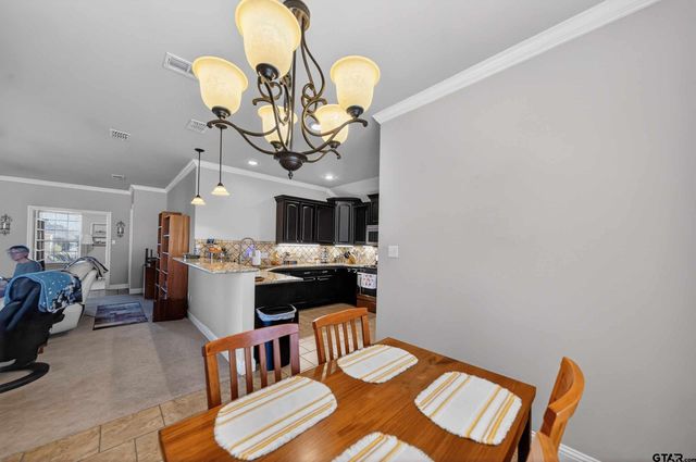 5830 Thompson Pl, Tyler, TX 75707