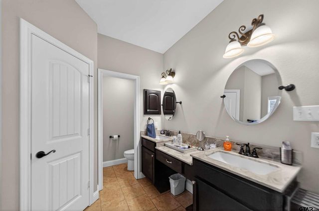 5830 Thompson Pl, Tyler, TX 75707