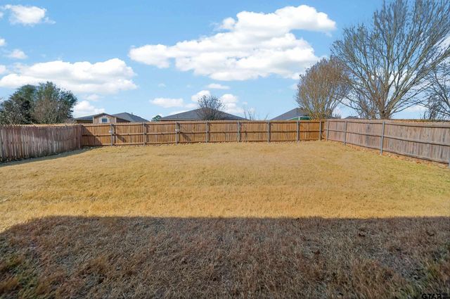 5830 Thompson Pl, Tyler, TX 75707