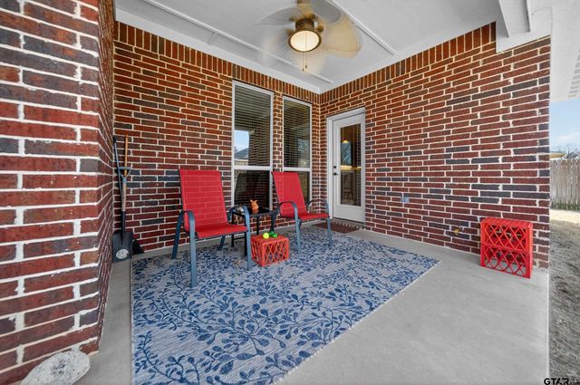 5830 Thompson Pl, Tyler, TX 75707