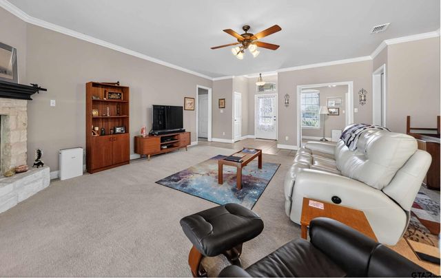 5830 Thompson Pl, Tyler, TX 75707