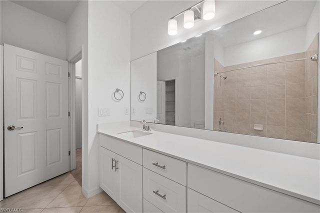 2878 Blossom WAY, Naples, FL 34120