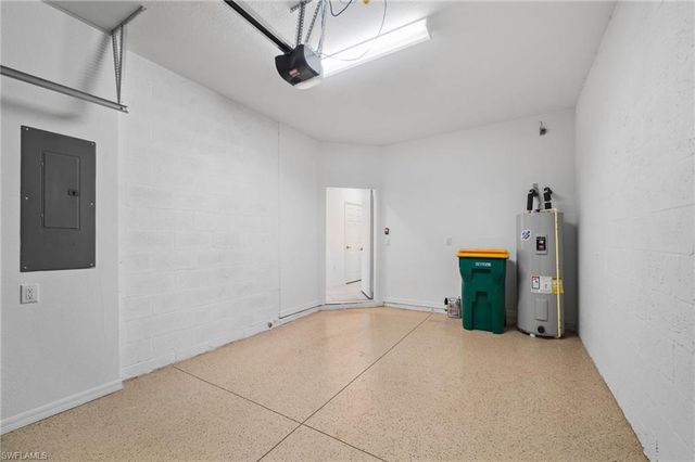 2878 Blossom WAY, Naples, FL 34120