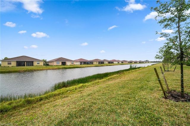 2878 Blossom WAY, Naples, FL 34120