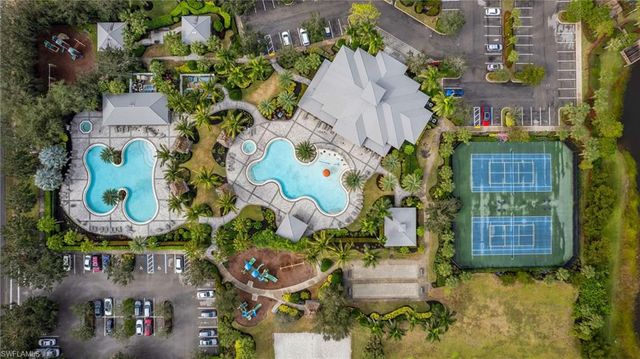 2878 Blossom WAY, Naples, FL 34120
