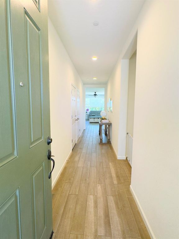 Image 10 of property listing at 1620 W Porter Avenue, Visalia, CA 93291