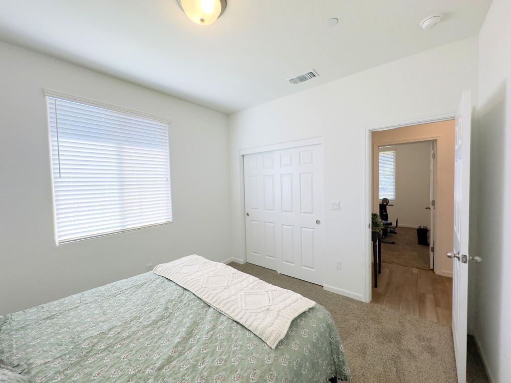 Image 21 of property listing at 1620 W Porter Avenue, Visalia, CA 93291