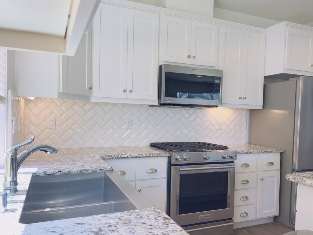 Image 28 of property listing at 1620 W Porter Avenue, Visalia, CA 93291
