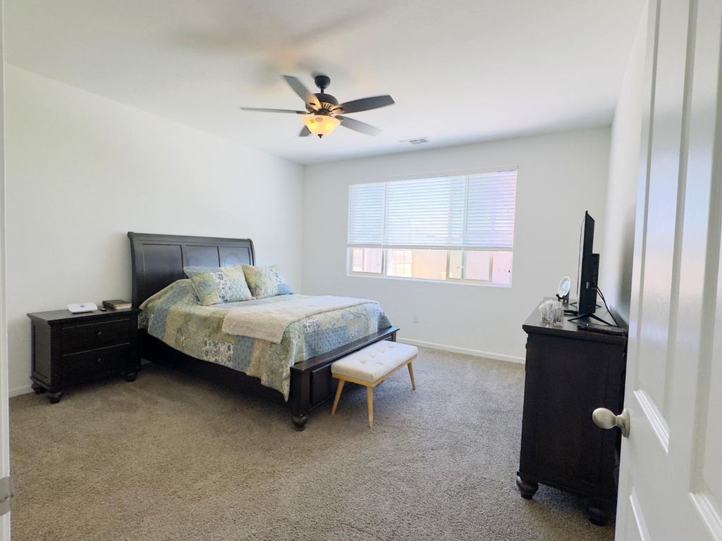 Image 37 of property listing at 1620 W Porter Avenue, Visalia, CA 93291