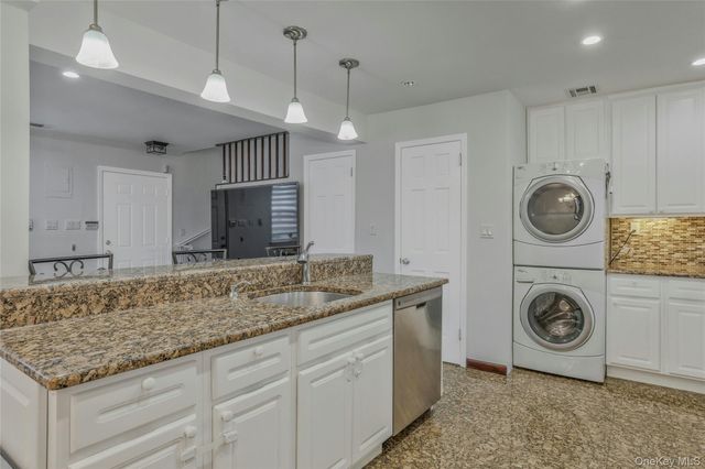 22904 67th Avenue 38, Bayside, NY 11364