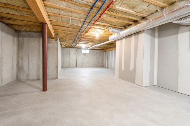 43 Quarry Rd, Acton, MA 01720