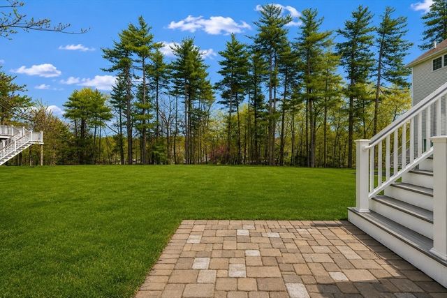 43 Quarry Rd, Acton, MA 01720