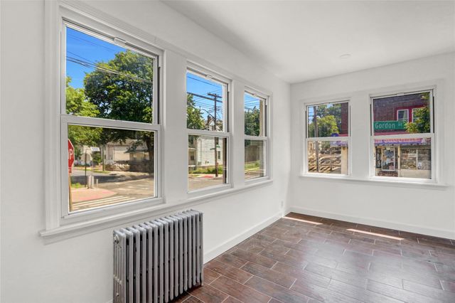 58 Laurel Avenue, Staten Island, NY 10304