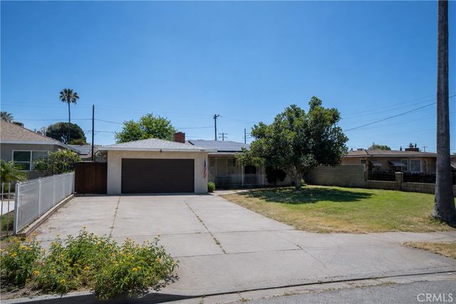 9661 Tamarind Avenue, Fontana, CA 92335