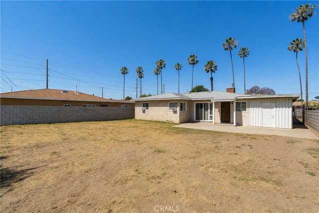 9661 Tamarind Avenue, Fontana, CA 92335
