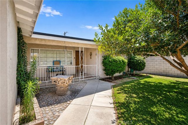9661 Tamarind Avenue, Fontana, CA 92335