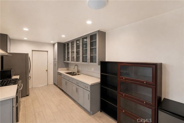 9661 Tamarind Avenue, Fontana, CA 92335