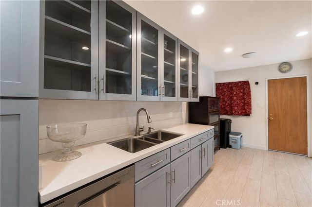 9661 Tamarind Avenue, Fontana, CA 92335