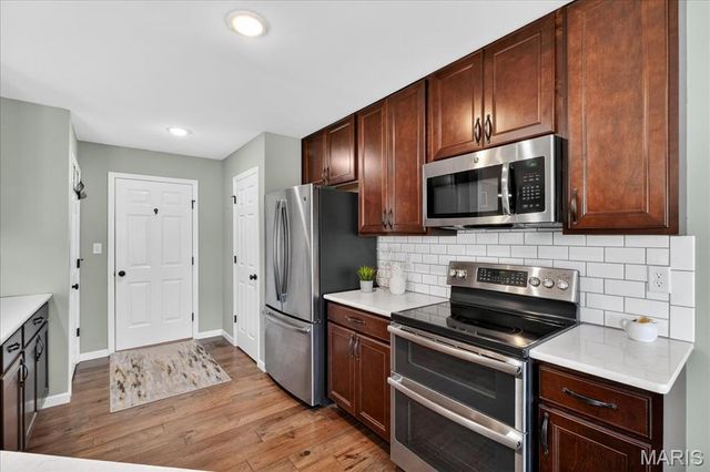 13131 Tesson Hollow Drive, St Louis, MO 63128