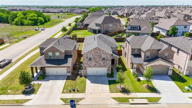 345 Willowmore Drive, Little Elm, TX 75068