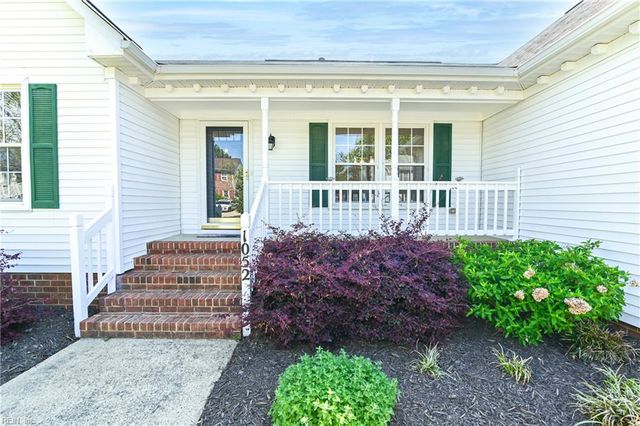 1052 Heatherwood DR, Virginia Beach, VA 23455