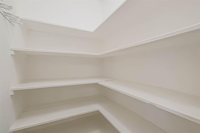 10218 Hedge Way Drive, Houston, TX 77065