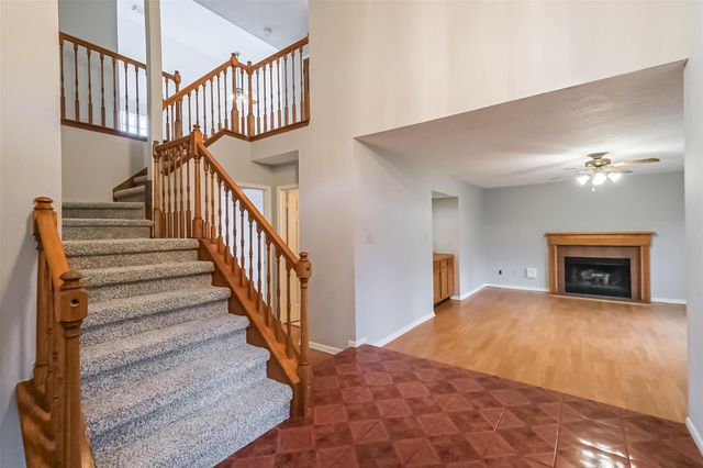 10218 Hedge Way Drive, Houston, TX 77065