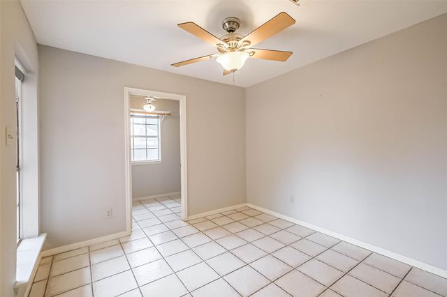 10218 Hedge Way Drive, Houston, TX 77065