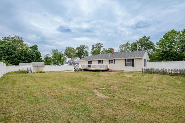 431 Salmon Falls Road, Rochester, NH 03868
