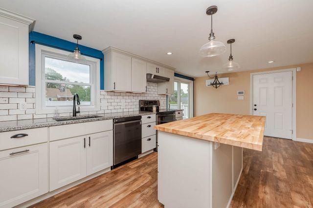 431 Salmon Falls Road, Rochester, NH 03868
