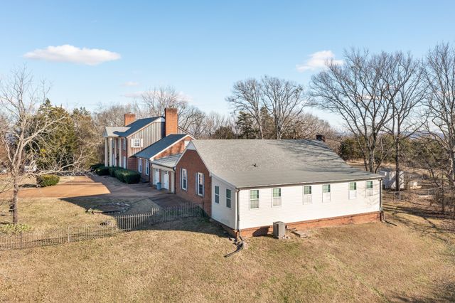 4394 Hickory Ridge Rd, Lebanon, TN 37087