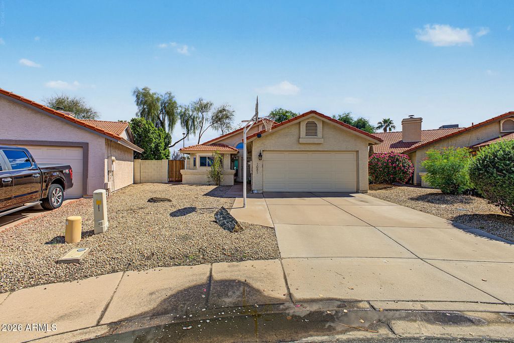 1081 N WILLOW Street, Chandler, AZ 85226 — exterior