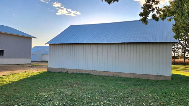 6079 Manchester Road, Poplar Grove, IL 61065