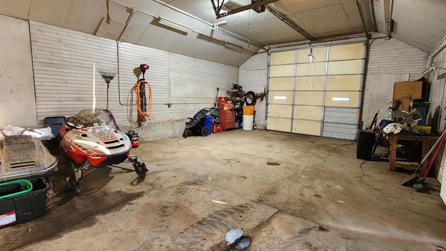 6079 Manchester Road, Poplar Grove, IL 61065