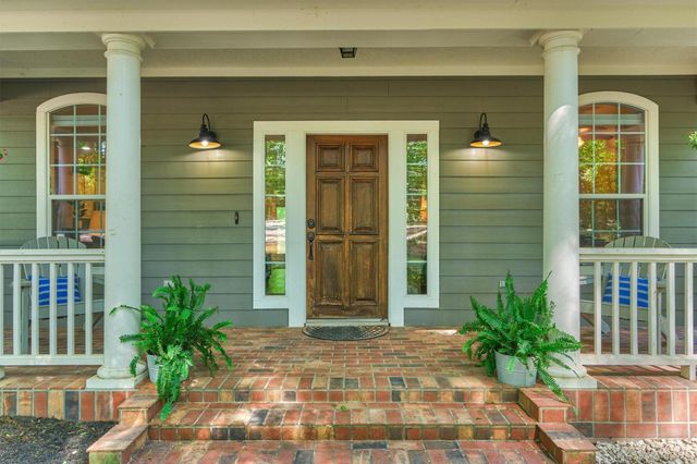 28694 W Fm 1097 Road, Montgomery, TX 77356