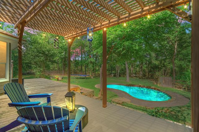 28694 W Fm 1097 Road, Montgomery, TX 77356