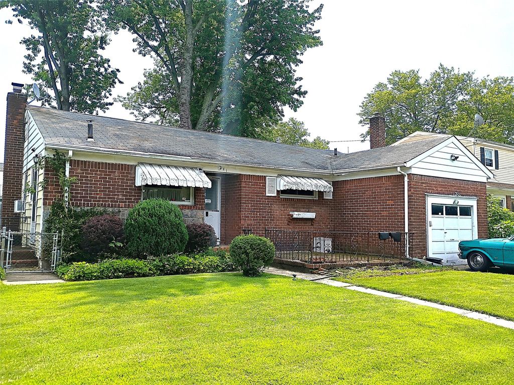 381 Baldwin Road, Hempstead, NY 11550