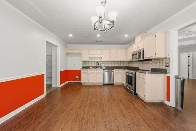 642 Lee Road 0554, Phenix City, AL 36867