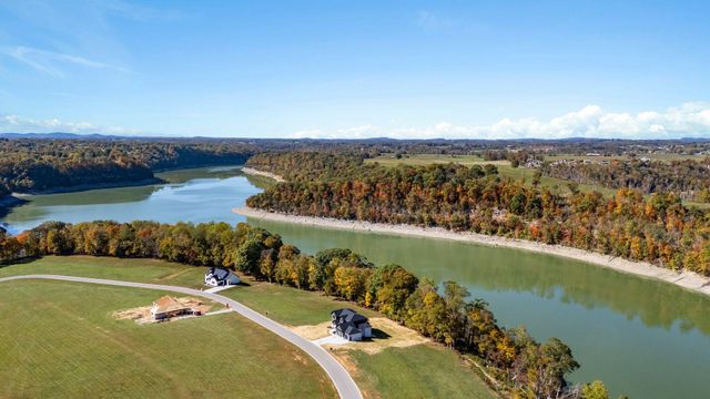 849 Lakemere Drive, Somerset, KY 42503